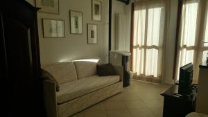 A seating area at Agriturismo Ca' di Mazza