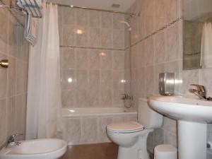 Koupelna v ubytování Hotel Anaya