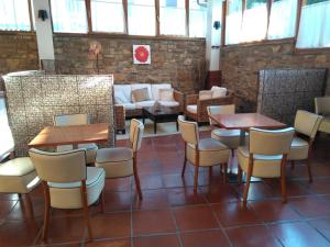 A seating area at Can Misse