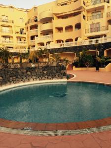 The swimming pool at or close to Apartamento Pargue Tropical
