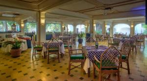 Restaurace v ubytování Sarova Whitesands Beach Resort & Spa + 37 fotografií