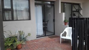 Un balcón o terraza en Self-catering Studio, Unit 6 on Krupp