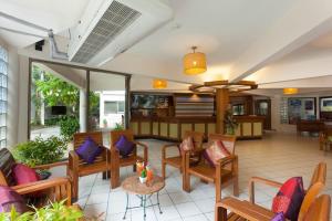 Posezení v ubytování Patong Lodge Hotel - SHA Extra Plus