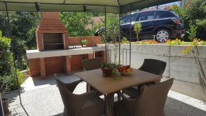 Posedenie v ubytovaní Apartman Pobri