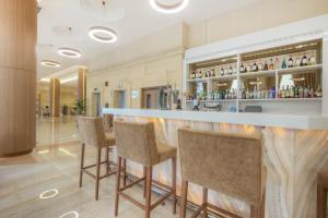 Vivaldi Hotel酒廊或酒吧区