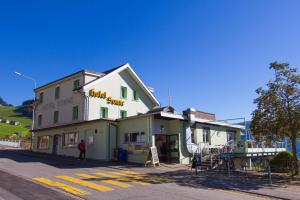 Zgradba, v kateri se nahaja hotel