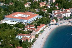 an aerial view of a beach and a resort at Apartment D&J in Mošćenička Draga