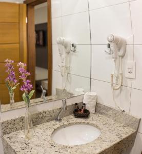 Koupelna v ubytování L´acordes Hotel