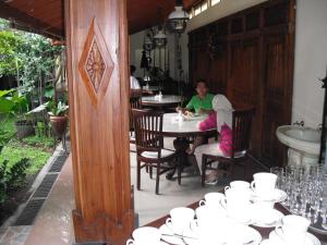 Tetamu yang menginap di Griya Yunika