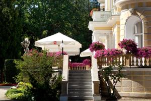 Vonkajšia záhrada v ubytovaní Imperial Spa & Kurhotel