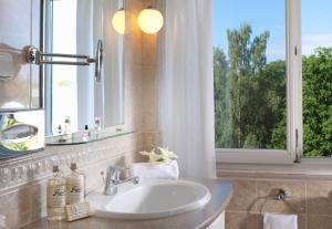 Kúpeľňa v ubytovaní Imperial Spa & Kurhotel