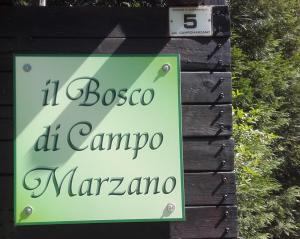 Certifikát, ocenenie alebo iný dokument vystavený v ubytovaní Il Bosco di Campo Marzano studios