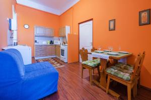 Kuchyňa alebo kuchynka v ubytovaní Stupendous Apartment