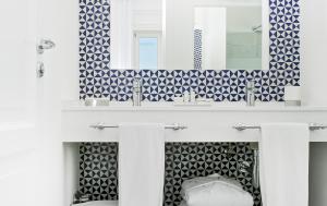A bathroom at Hotel Villa Garden