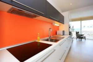 Kuchyň nebo kuchyňský kout v ubytování Villa Summer Dreams Apartments