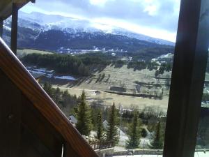 A general mountain view or a mountain view taken from Az apartmant