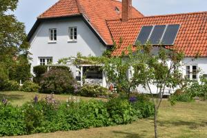 Photo de la galerie de l'établissement Marielyst B&B - Apartments, à Næstved