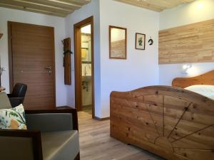 Uma cama ou camas num quarto em Haus Lisa