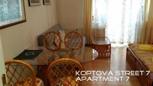 Część wypoczynkowa w obiekcie Holiday Apartments