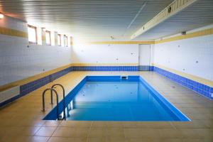 The swimming pool at or close to Hotel Telgárt - Turistické ubytovanie