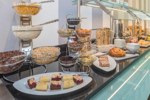 Comida no hotel ou em algum lugar perto