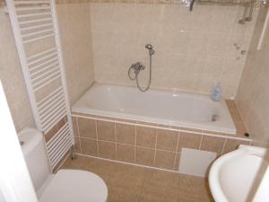 Koupelna v ubytování Apartman Utvina + 8 fotografií