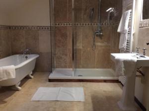 Phòng tắm tại Château Ville Voisin