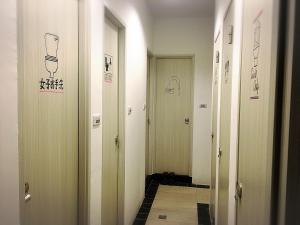 가오슝에 위치한 Master Chitow Hostel에서 갤러리에 업로드한 사진