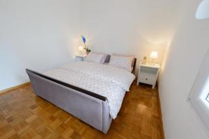 Postel nebo postele na pokoji v ubytování APARTMENT ANA 4+2