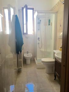 Kylpyhuone majoituspaikassa Casa nel Salento da Grace