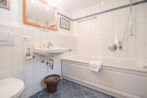 Koupelna v ubytování Berggasthof Butzn Wirt