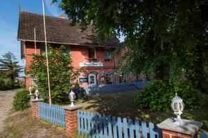 Galeriebild der Unterkunft Frühstückspension Landhaus Lange in Prerow
