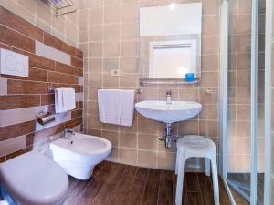 Koupelna v ubytování Hotel Miramare