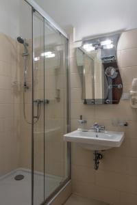 Un baño de Hotel Taurus