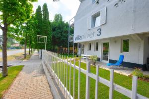 Budova, v ktorej sa apartmán nachádza