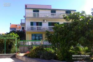 Fotografie z fotogalerie ubytování Apartmani Vesna v destinaci Vodice