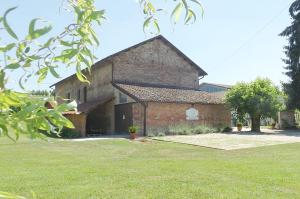 A garden outside Poderi Sartoris
