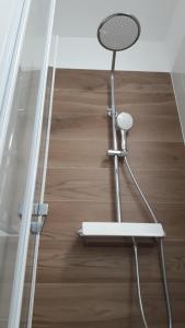 Kúpeľňa v ubytovaní Villa-Apartments Karmel + 37 fotografií