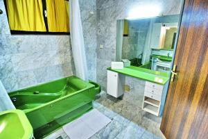 Kúpeľňa v ubytovaní Amazing sea views Veglia house + 37 fotografií