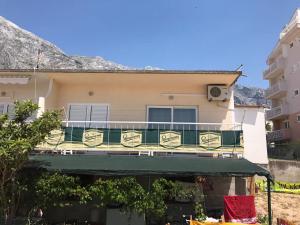 Nespecifikovaný výhled na hory nebo výhled na hory při pohledu z apartmánu