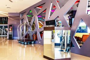 TV a/nebo společenská místnost v ubytování Ixora Hotel Penang