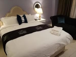 Postel nebo postele na pokoji v ubytování 1 Day Car Hotel Station 18