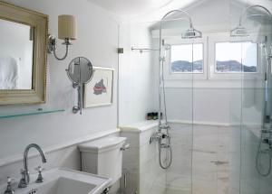 Vannituba majutusasutuses Hotel Ploes