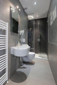 Kylpyhuone majoituspaikassa Appartamento Mirabell