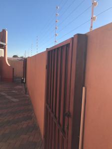 Windhoek şehrindeki Essence of Africa Guesthouse tesisine ait fotoğraf galerisinden bir görsel