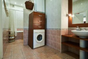 Ванная комната в Home-Hotel Apartments on Maidan Nezalezhnosti Square