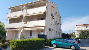Foto dalla galleria di Apartment Iso a Novalja (Novaglia)