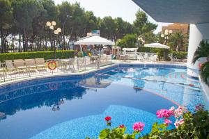 Bazén v ubytování Hotel Meripol nebo v jeho okolí