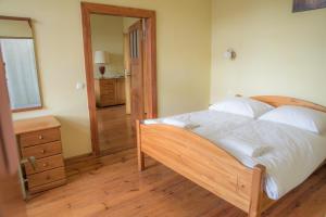 Łóżko lub łóżka w pokoju w obiekcie Hotel Azyl