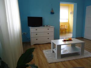 TV a/nebo společenská místnost v ubytování Apartment Milat